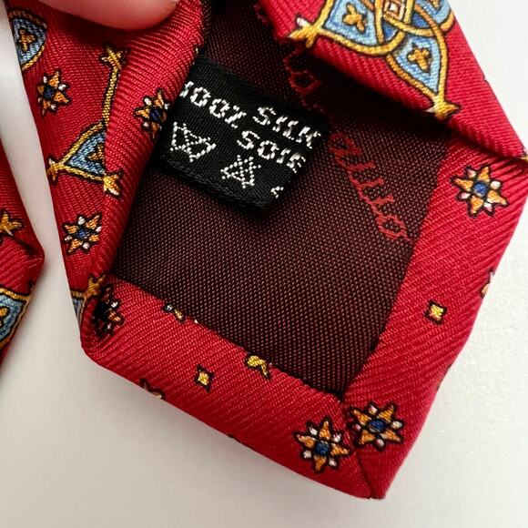 Salvatore Ferragamo Men's Luxury Silk Red Tie Classic Geometric Pattern - Picture 6 of 7